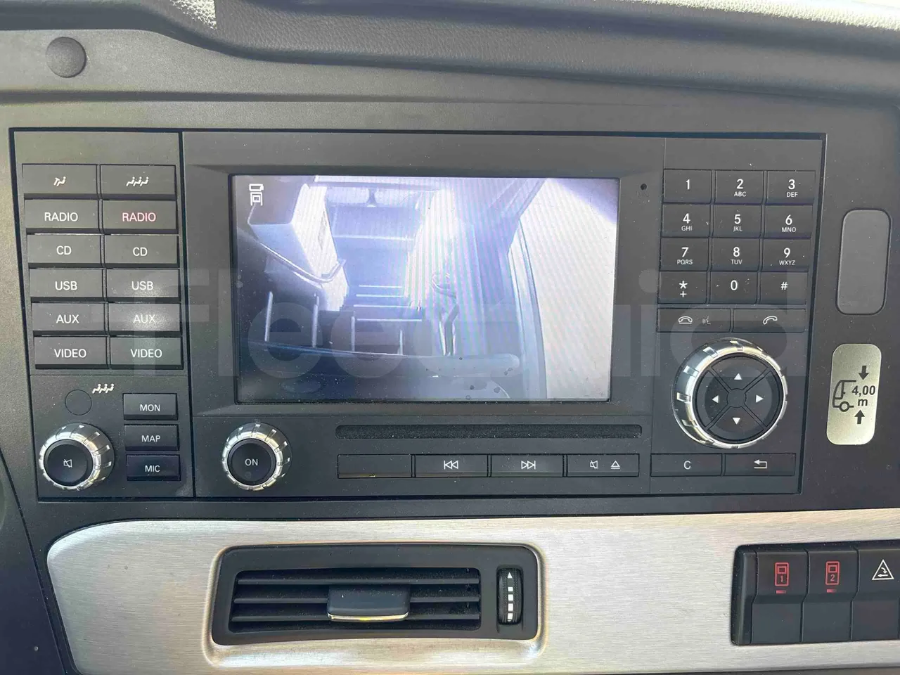 Setra S531 - radio accessories photo