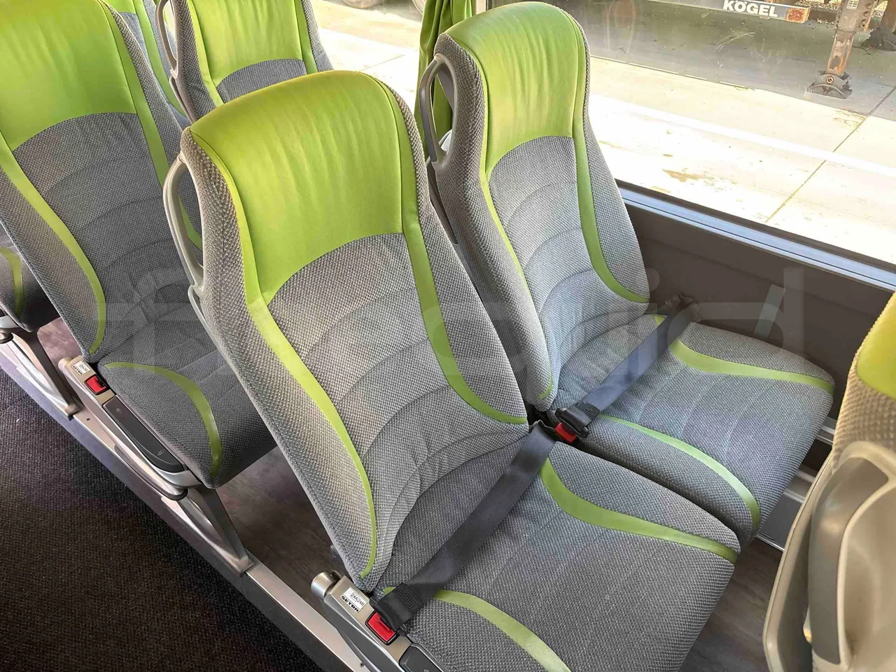 Setra S531 - central seat safety belt