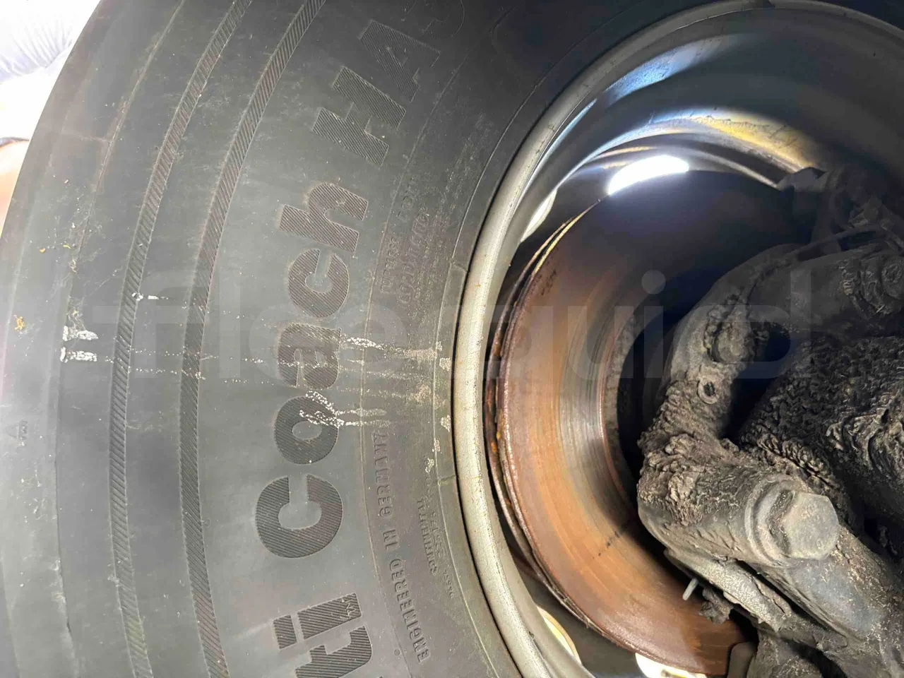 Setra S531 - axel 3 discs left