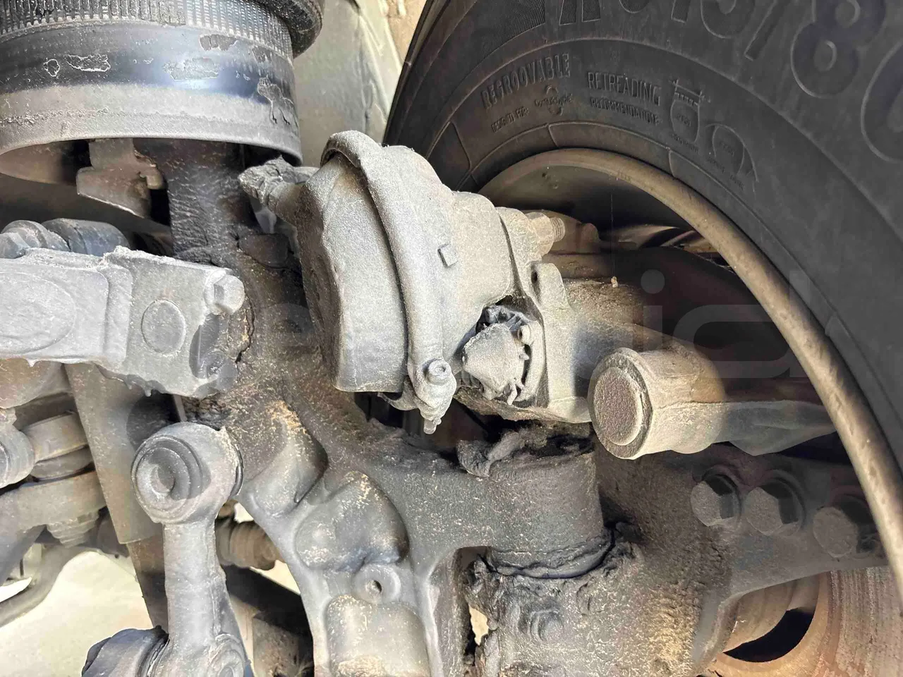 Setra S531 - front brake calipers left
