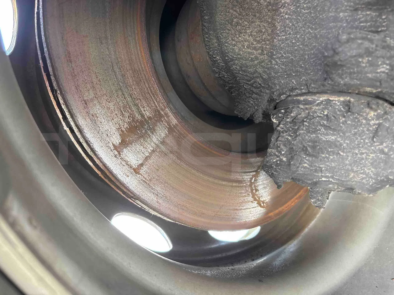 Setra S531 - front discs right