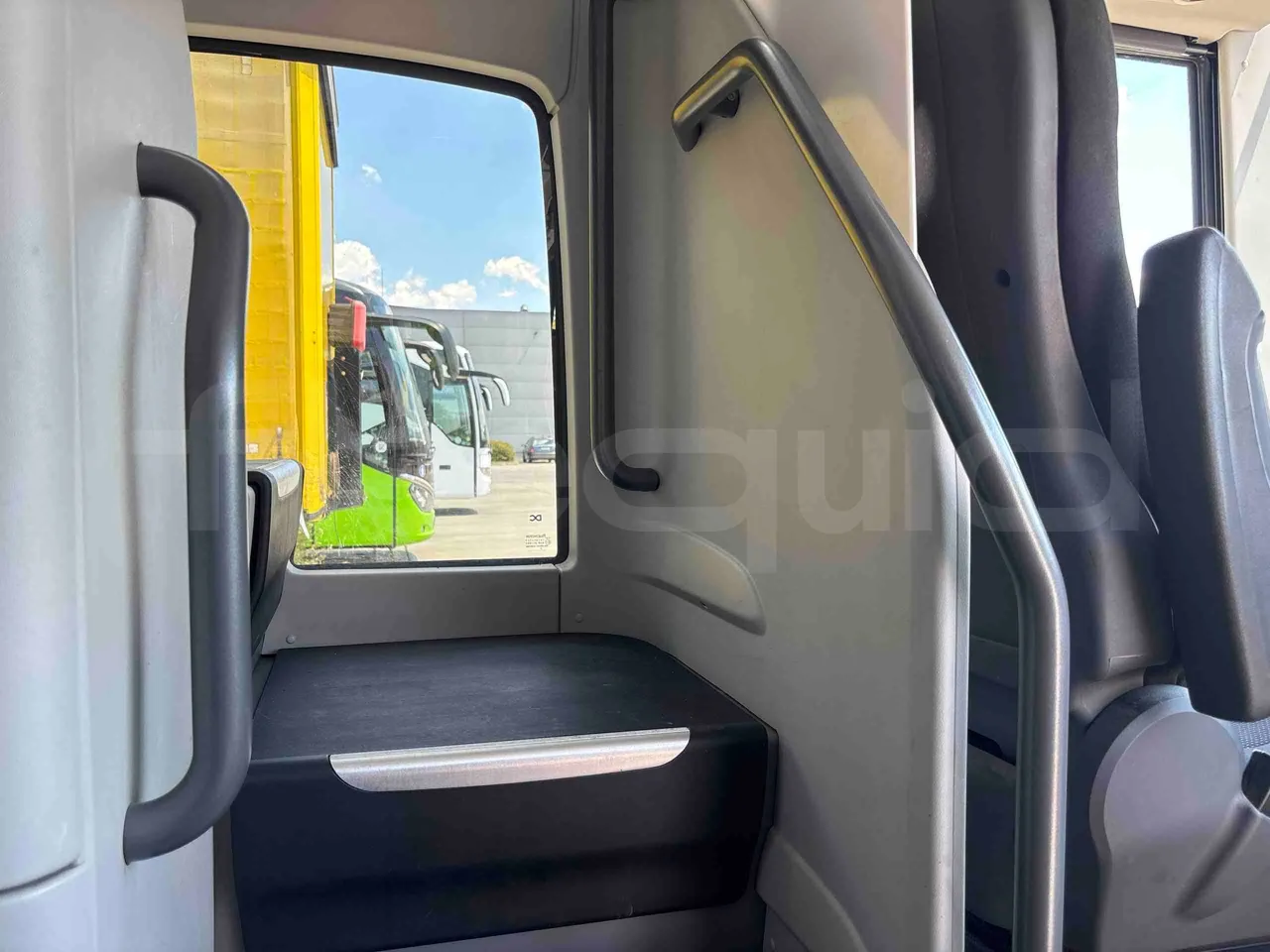 Setra S531 - handrails photo