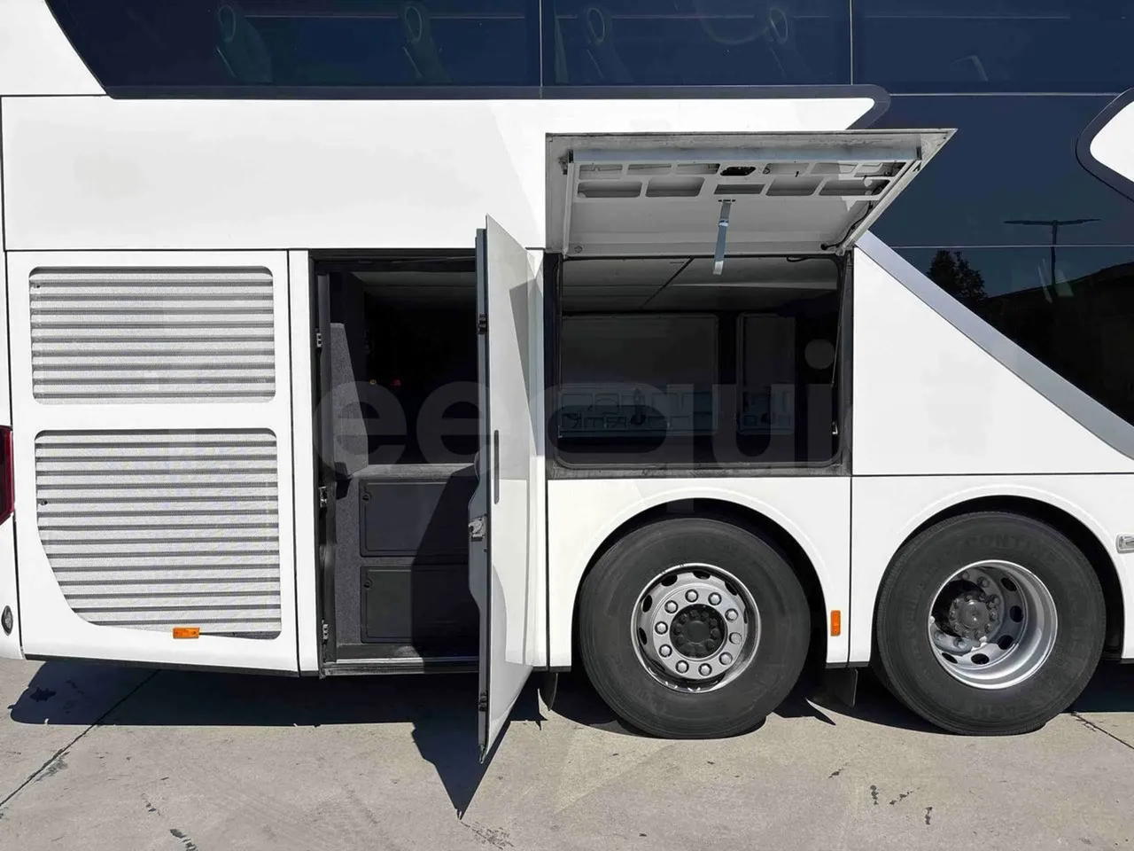 Setra S531 - luggage rack photo