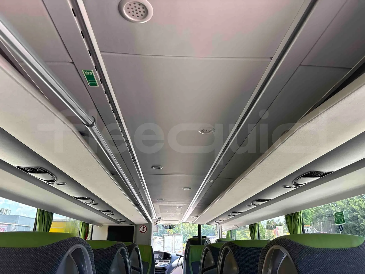 Setra S531 - overhead compartments photo