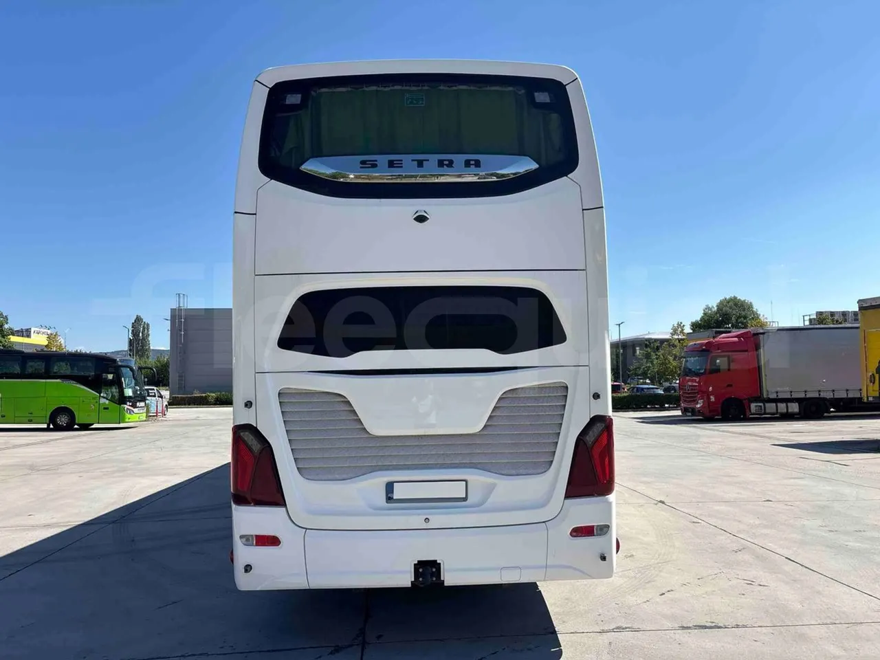 Setra S531 - rear hatch closed