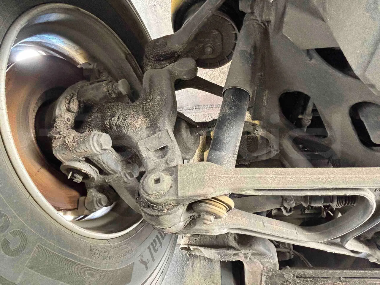 Setra S531 - axel 3 shock absorbers 1 left