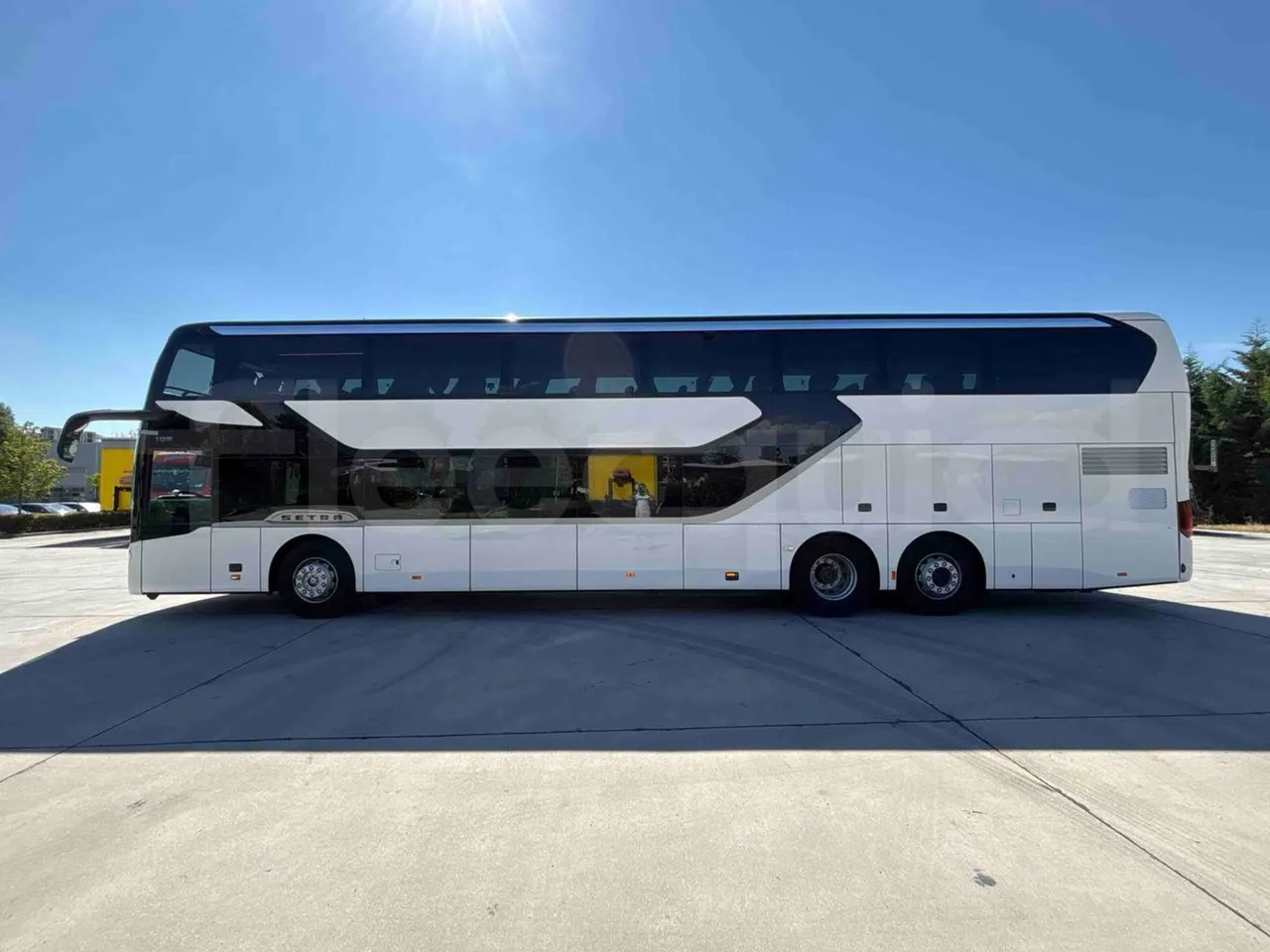 Setra S531 - left side photo