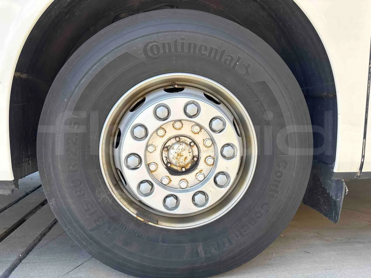 Setra S531 - front left tire measurements