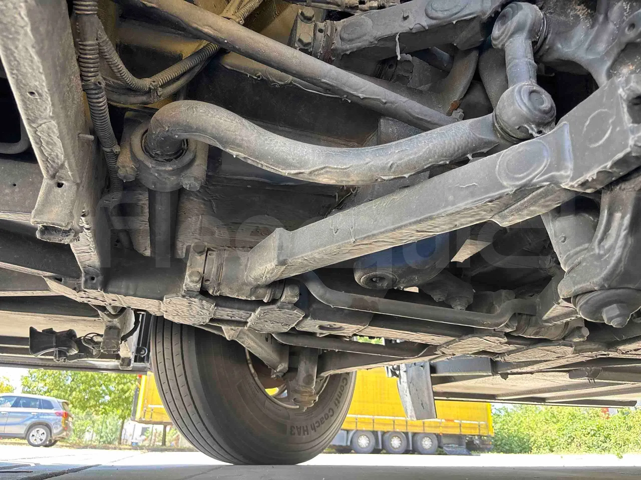 Setra S531 - front axle left side