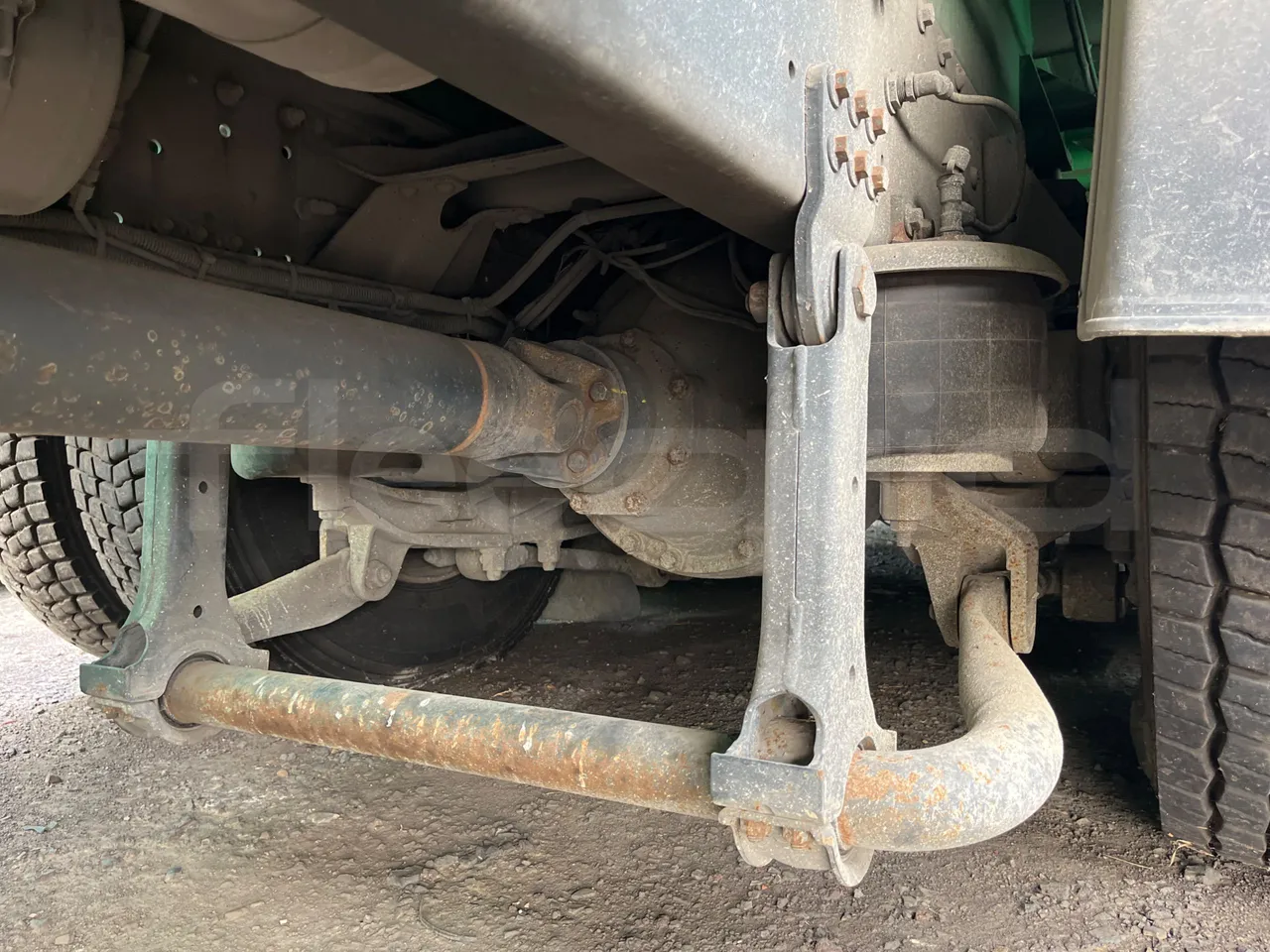 Iveco Magirus A260S/E4 - Euro5 - 243kW - 9.755mt - differential photo