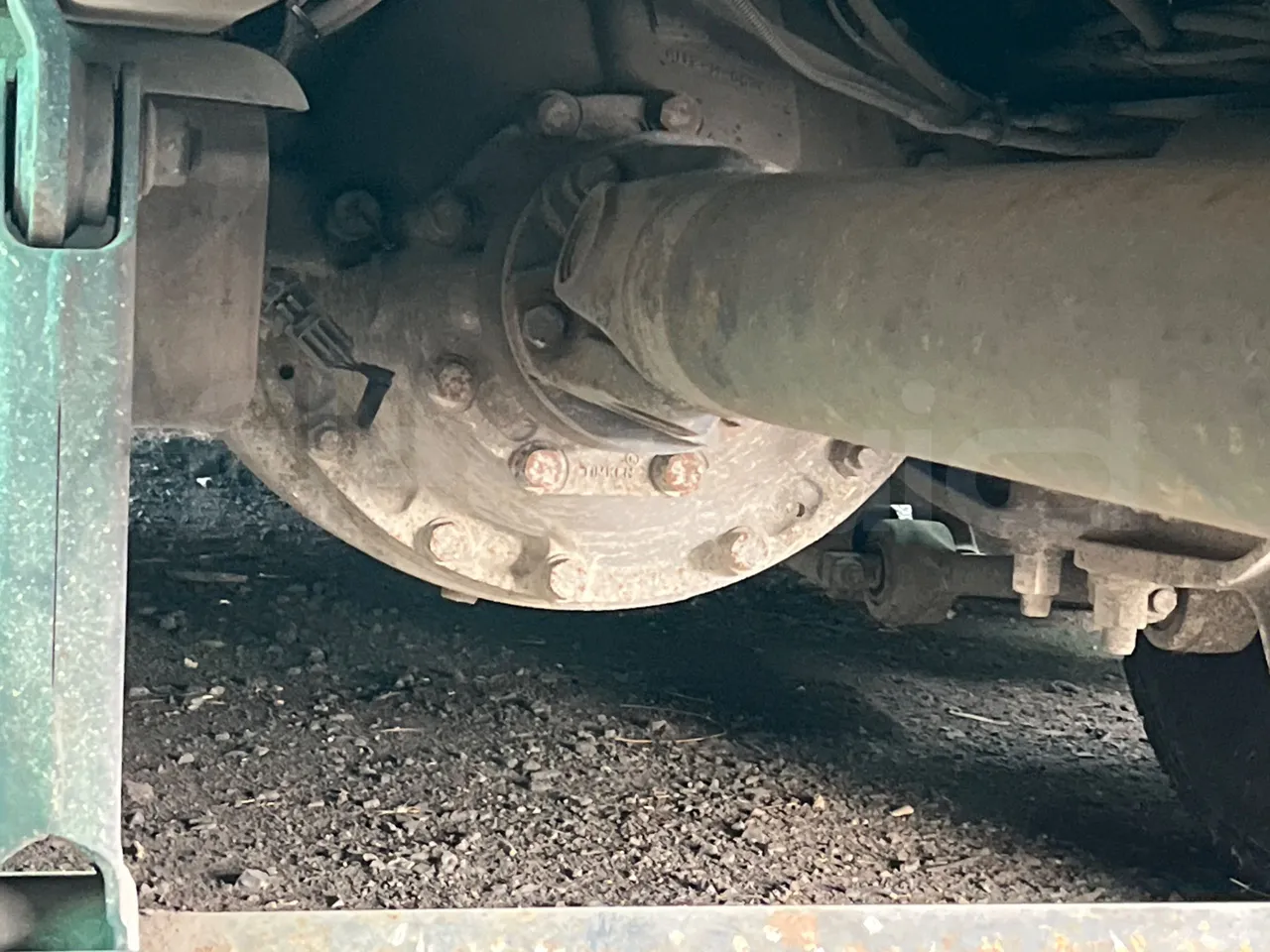 Iveco Magirus A260S/E4 - Euro5 - 243kW - 9.755mt - driveshaft photo