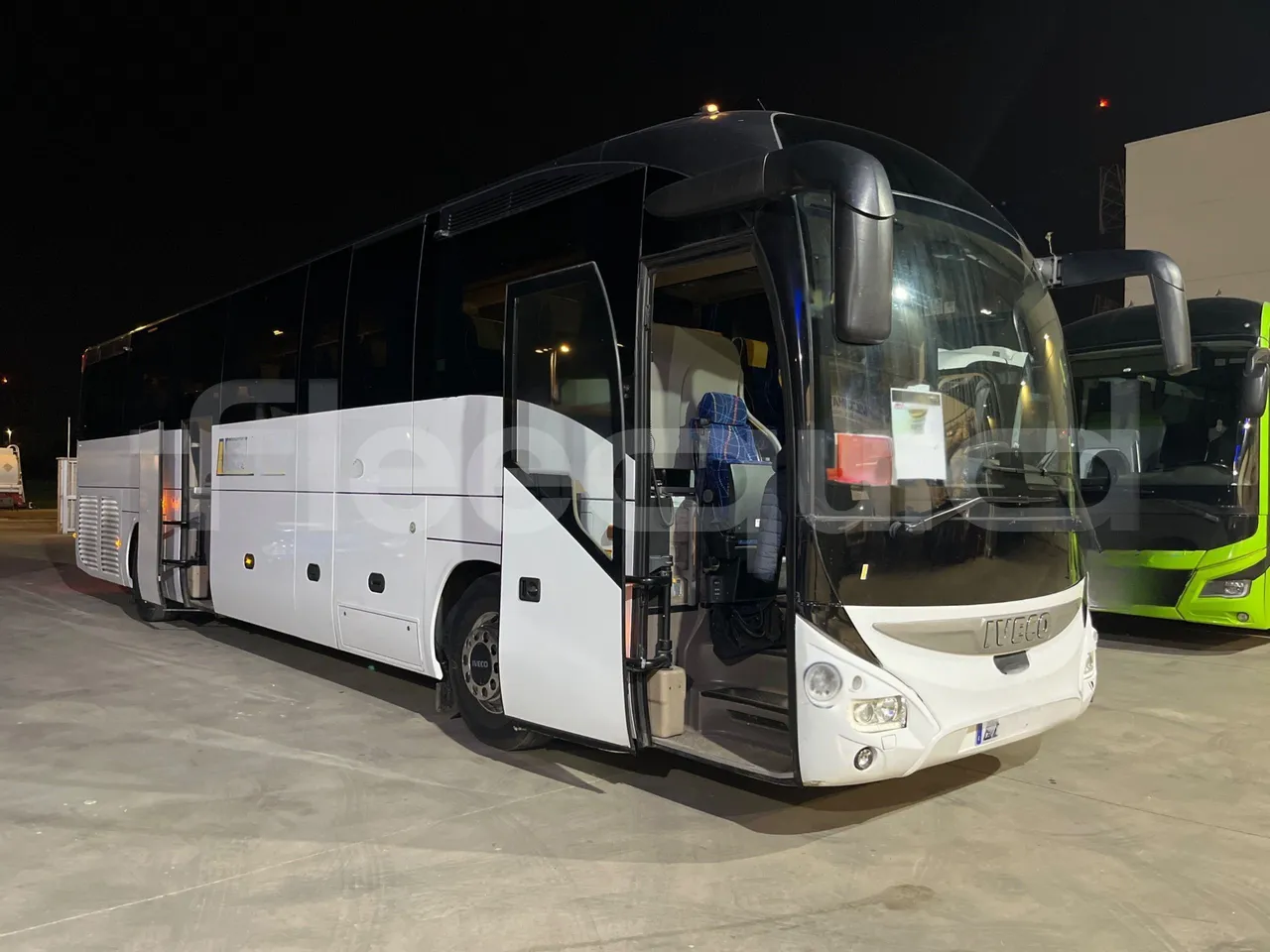 Iveco Magelys - 3/4 Front Right Side Doors Open