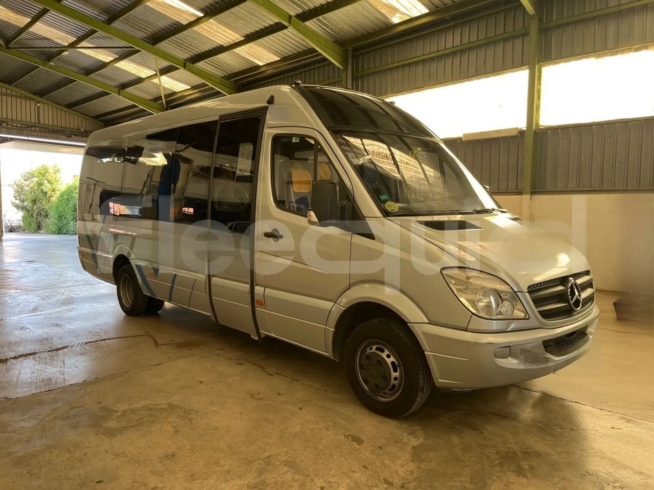 Mercedes-Benz Sprinter 518 CDI - EUR4/135Kw/7.34 Mt - Base cover photo
