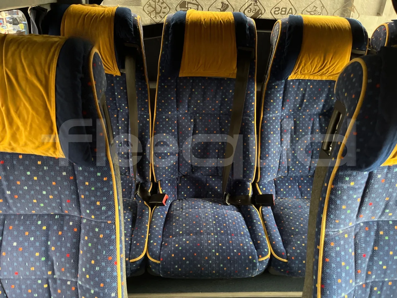 Mercedes-Benz Sprinter 518 CDI - EUR4/135Kw/7.34 Mt - single seat detail