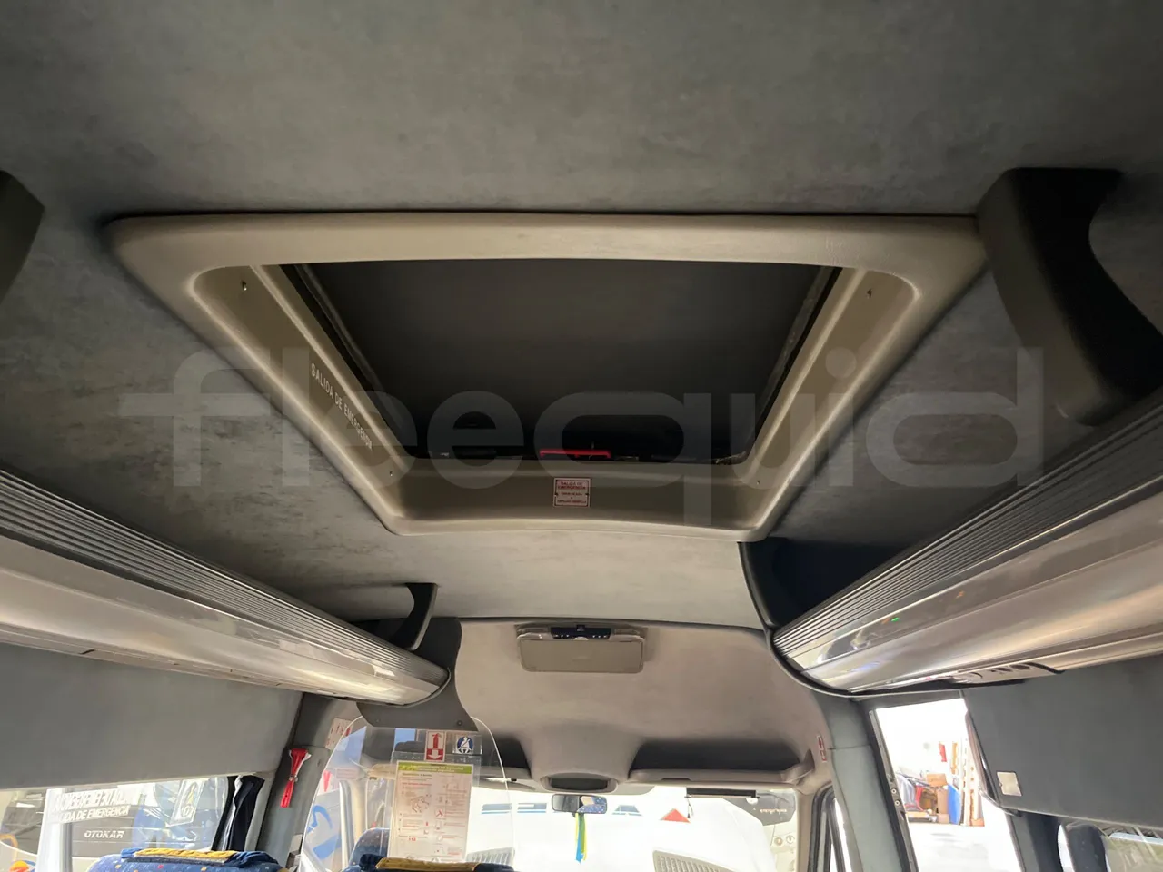 Mercedes-Benz Sprinter 518 CDI - EUR4/135Kw/7.34 Mt - roof hatch 1