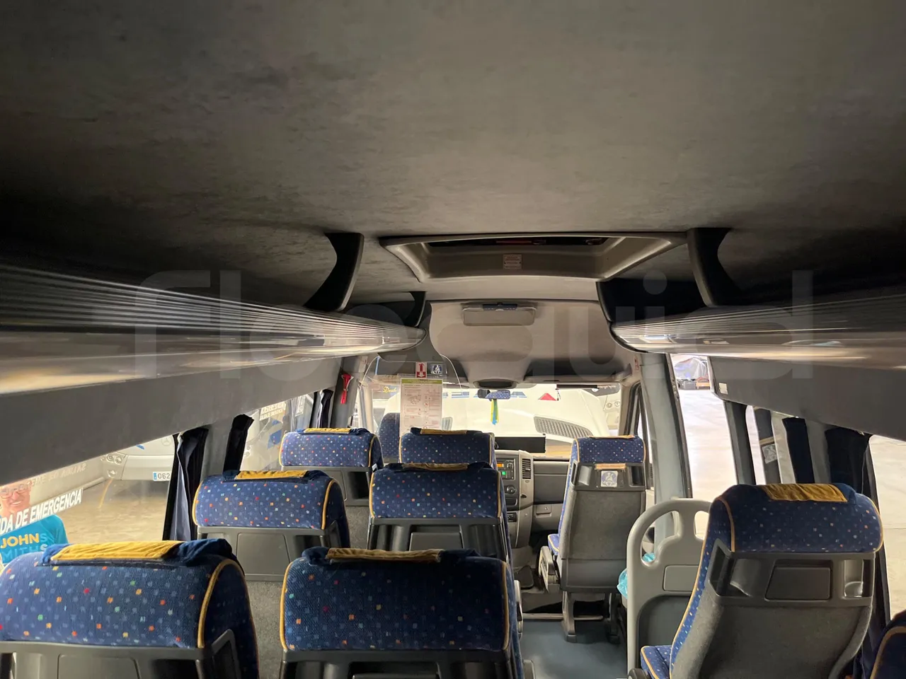 Mercedes-Benz Sprinter 518 CDI - EUR4/135Kw/7.34 Mt - overhead compartments photo