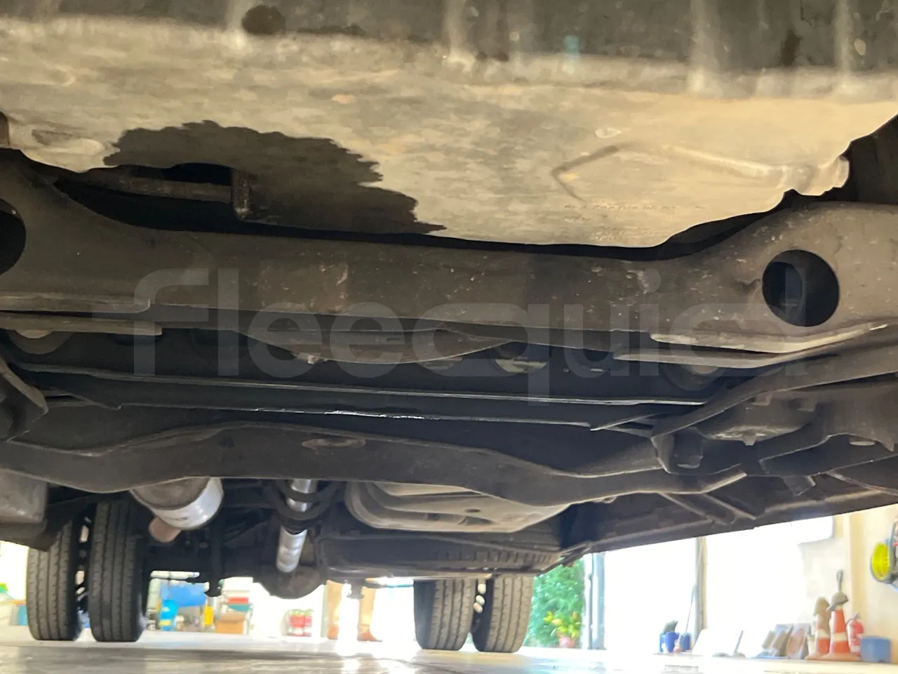 Mercedes-Benz Sprinter 518 CDI - EUR4/135Kw/7.34 Mt - front axle central