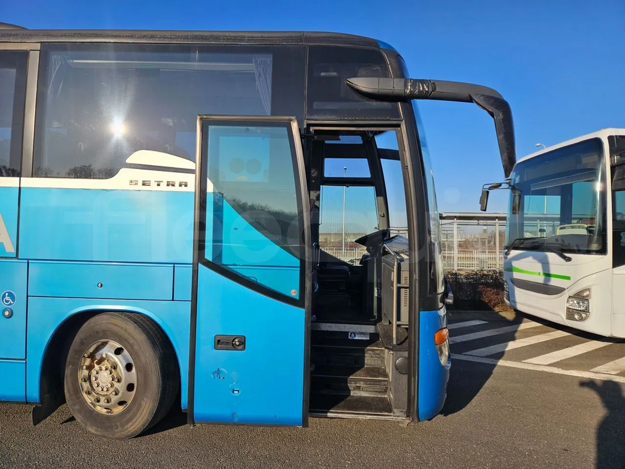 Setra S416 GT-HD/2 - EUR5 - 315kW - 13.020m - front door 1 open