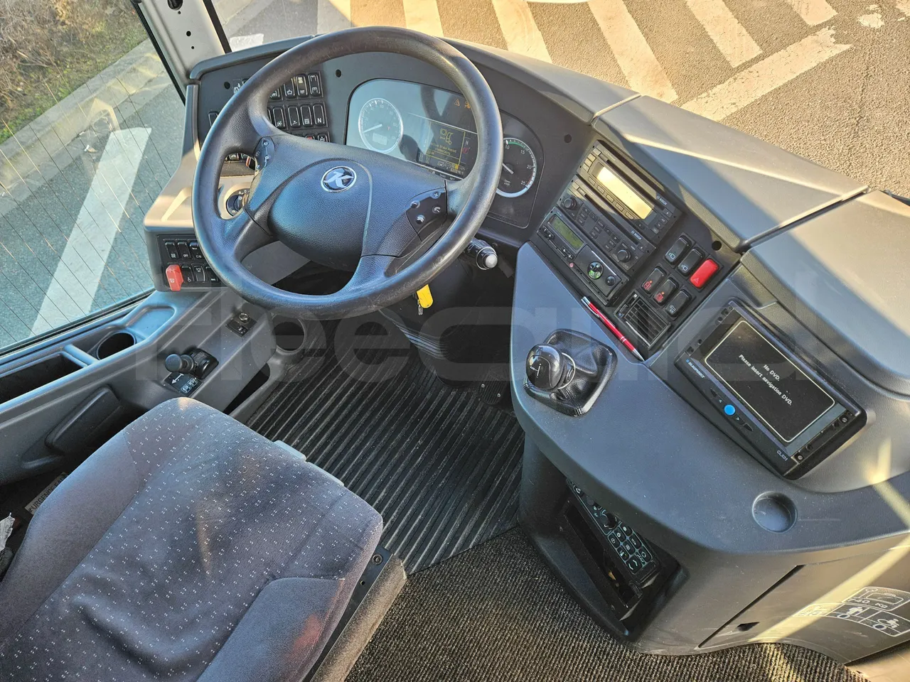 Setra S416 GT-HD/2 - EUR5 - 315kW - 13.020m - buttons panels on