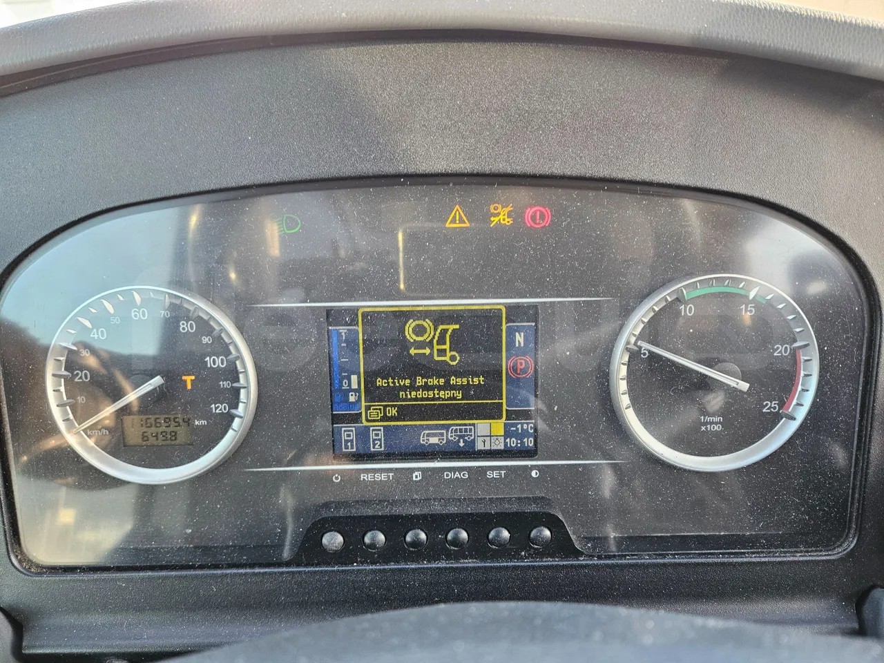 Setra S416 GT-HD/2 - EUR5 - 315kW - 13.020m - dashboard lights on