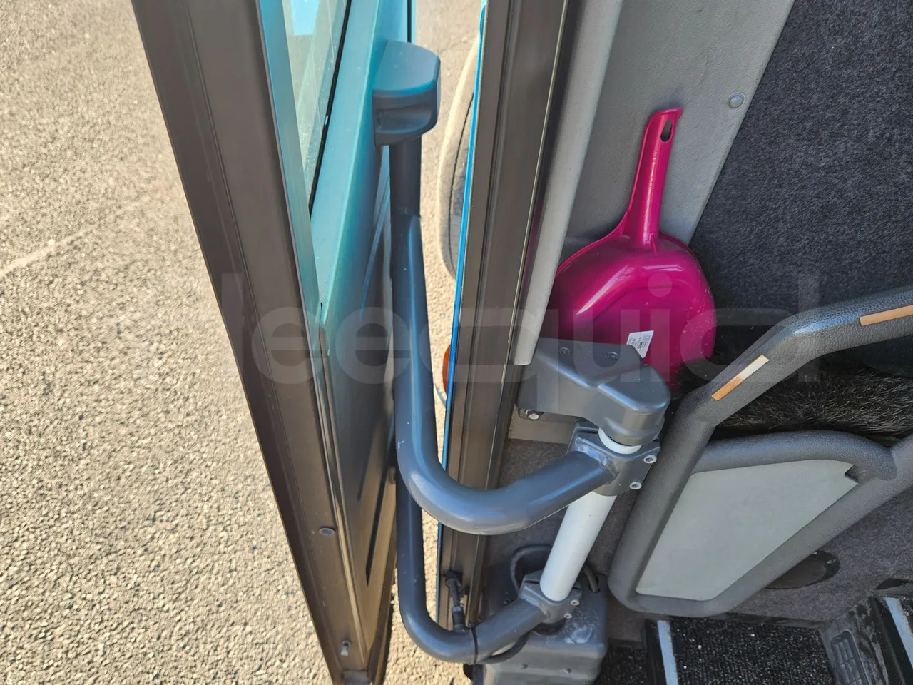 Setra S416 GT-HD/2 - EUR5 - 315kW - 13.020m - door mechanism photo