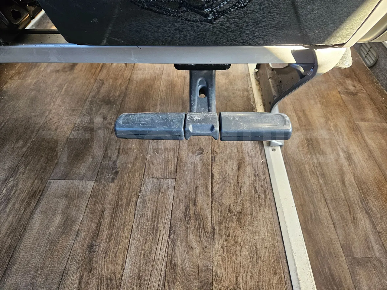 Setra S416 GT-HD/2 - EUR5 - 315kW - 13.020m - footrest detail photo