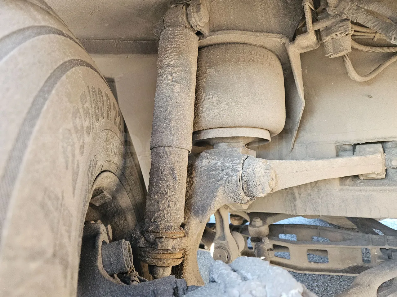 Setra S416 GT-HD/2 - EUR5 - 315kW - 13.020m - front shock absorbers right