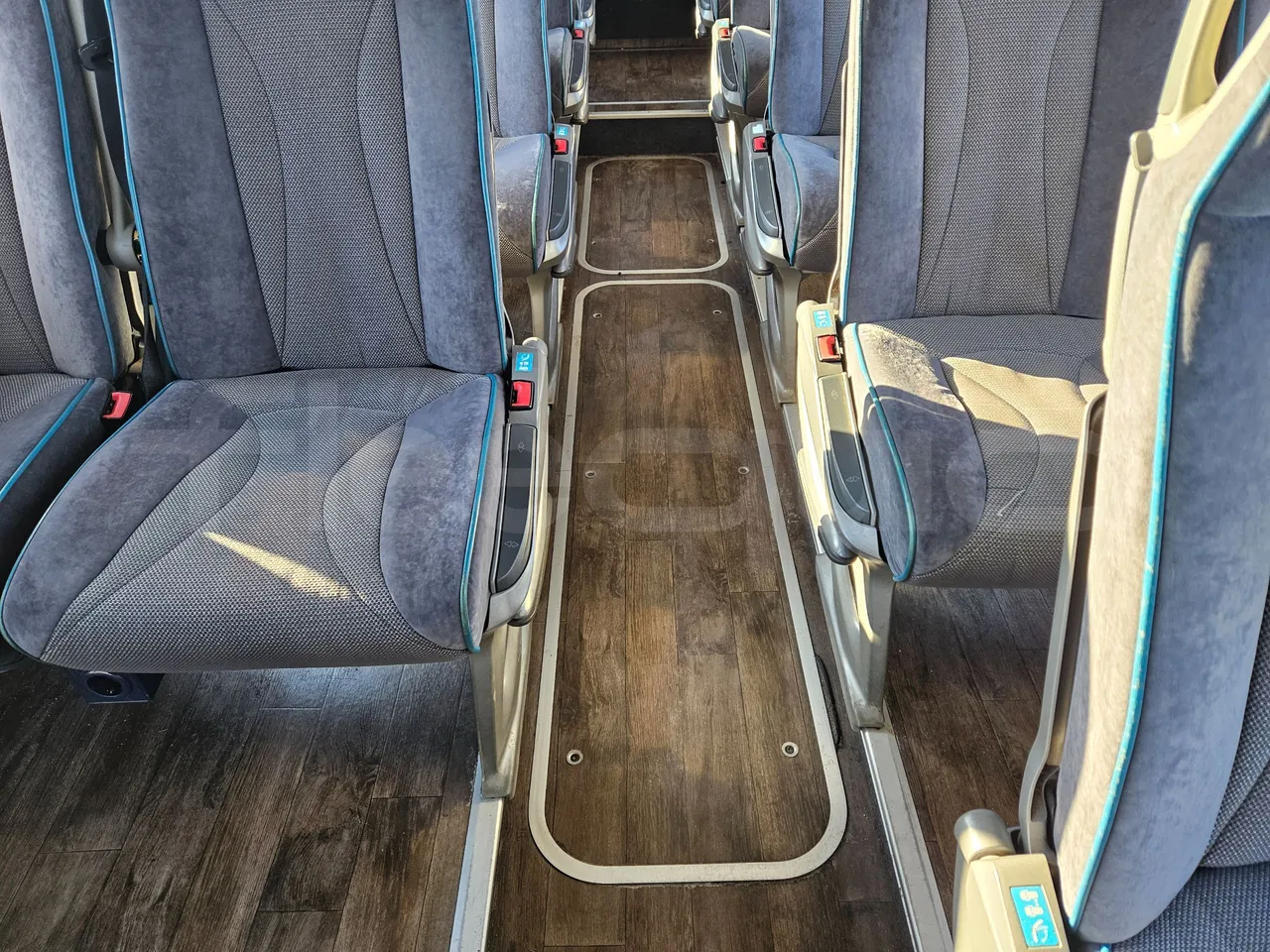 Setra S416 GT-HD/2 - EUR5 - 315kW - 13.020m - floor hatches photo