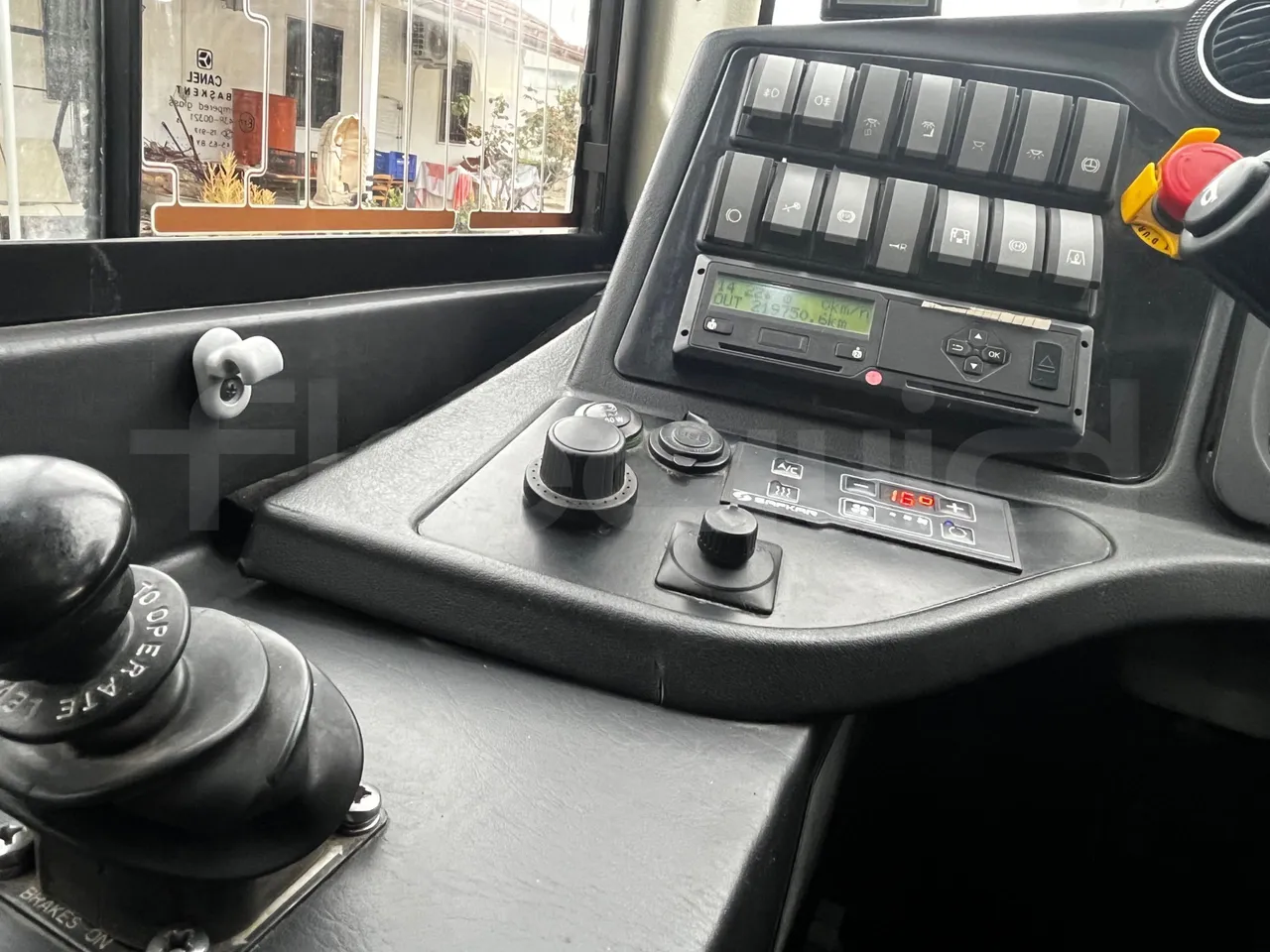 Temsa MD7 MD7 - Euro6 - 129kW - 7.745mt - radio accessories photo