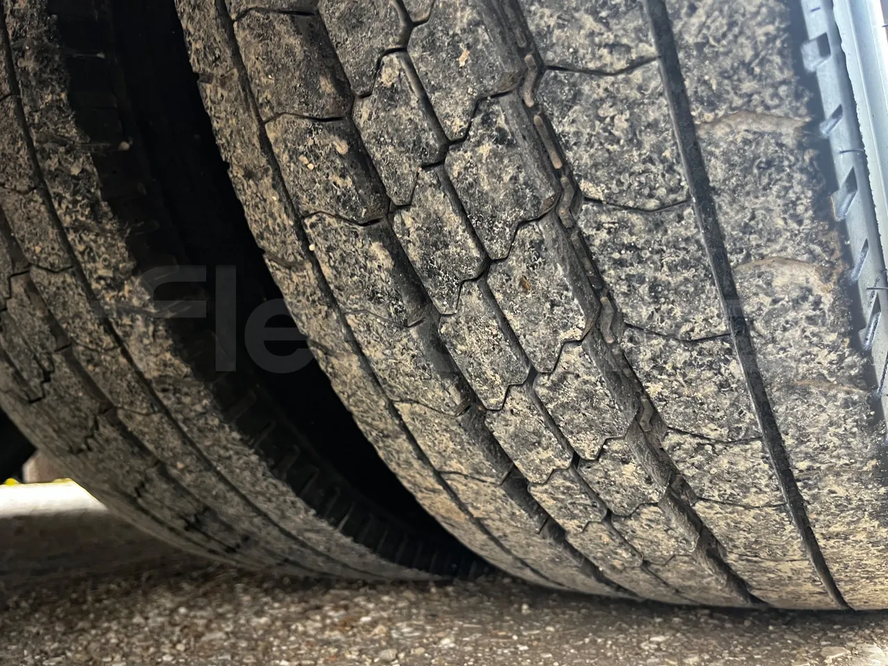 Temsa MD7 MD7 - Euro6 - 129kW - 7.745mt - tread condition front tires left
