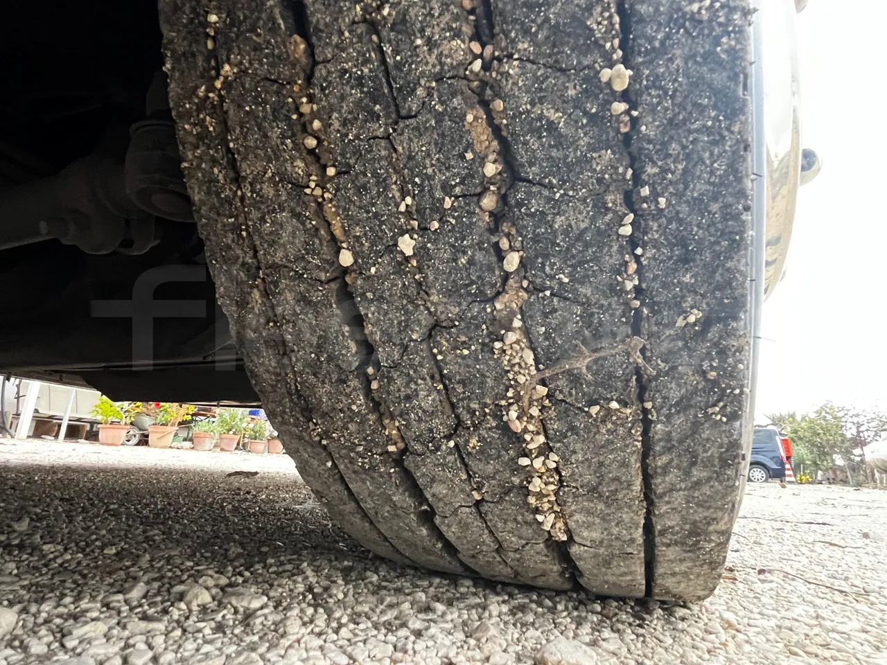 Temsa MD7 MD7 - Euro6 - 129kW - 7.745mt - tread condition front tires right