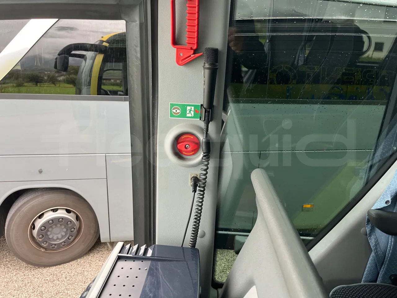Man Lion's Coach R07/ Euro 6 - 294 Kw - 12 Mt - hostes microphone accessories photo