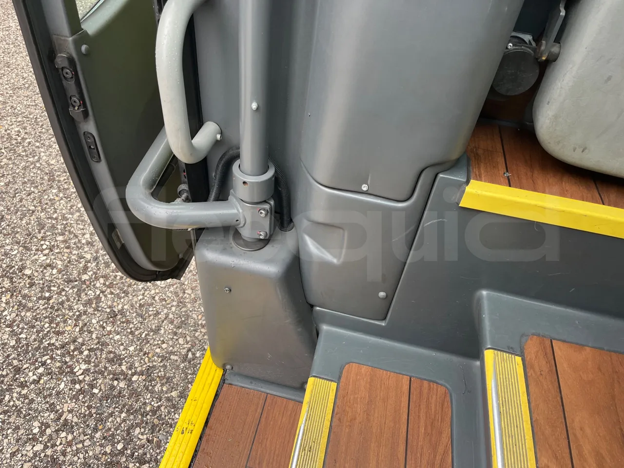 Man Lion's Coach R07/ Euro 6 - 294 Kw - 12 Mt - door mechanism photo