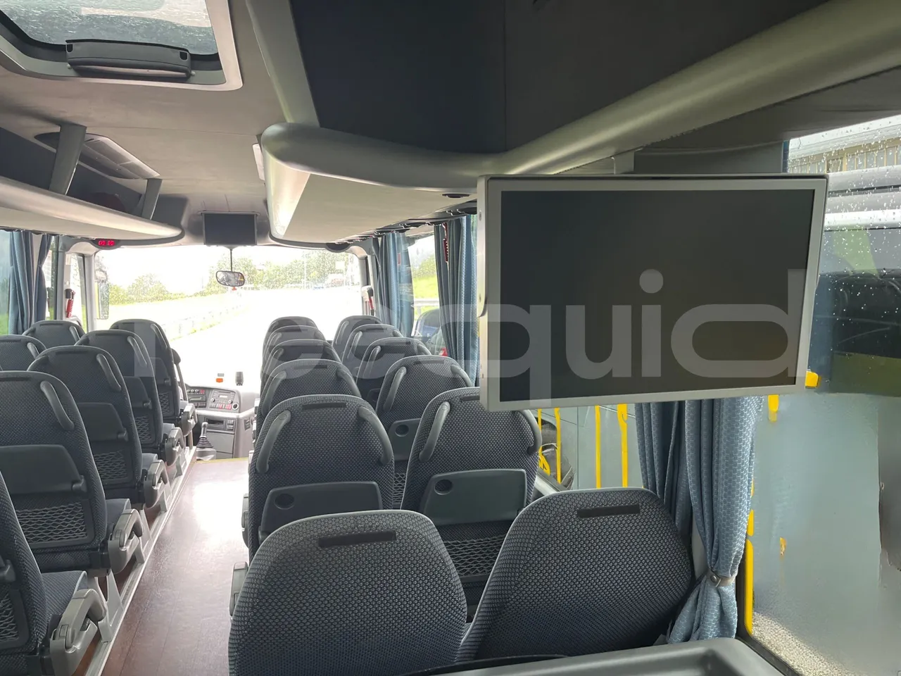 Man Lion's Coach R07/ Euro 6 - 294 Kw - 12 Mt - monitor detail photo