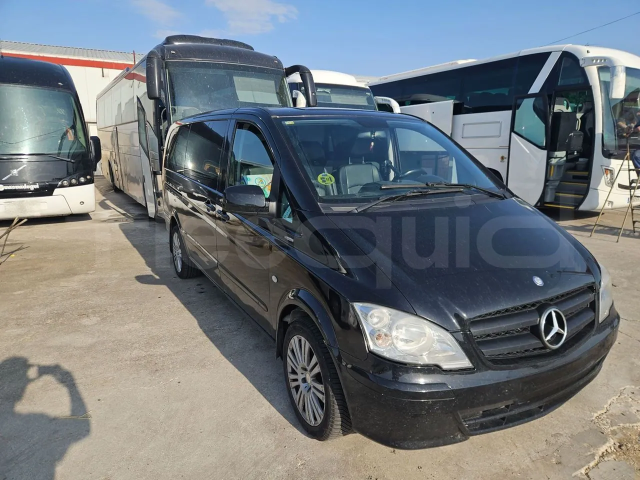 Mercedes-Benz Vito Tourer 116CDI - EUR6 - 120kW - 5.140m - 3/4 front right doors (mandatory for bus to scrap)