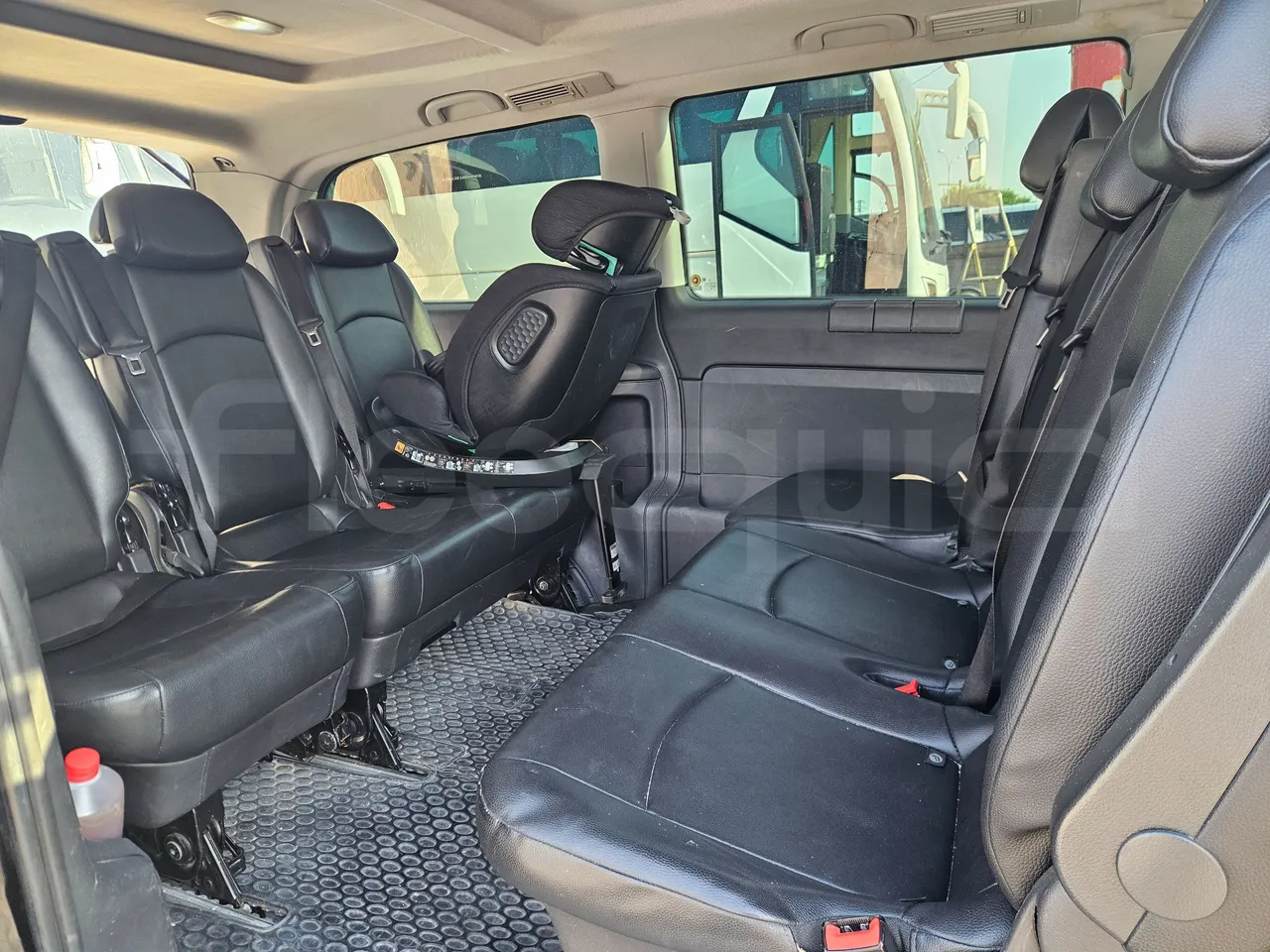 Mercedes-Benz Vito Tourer 116CDI - EUR6 - 120kW - 5.140m - armrest detail photo