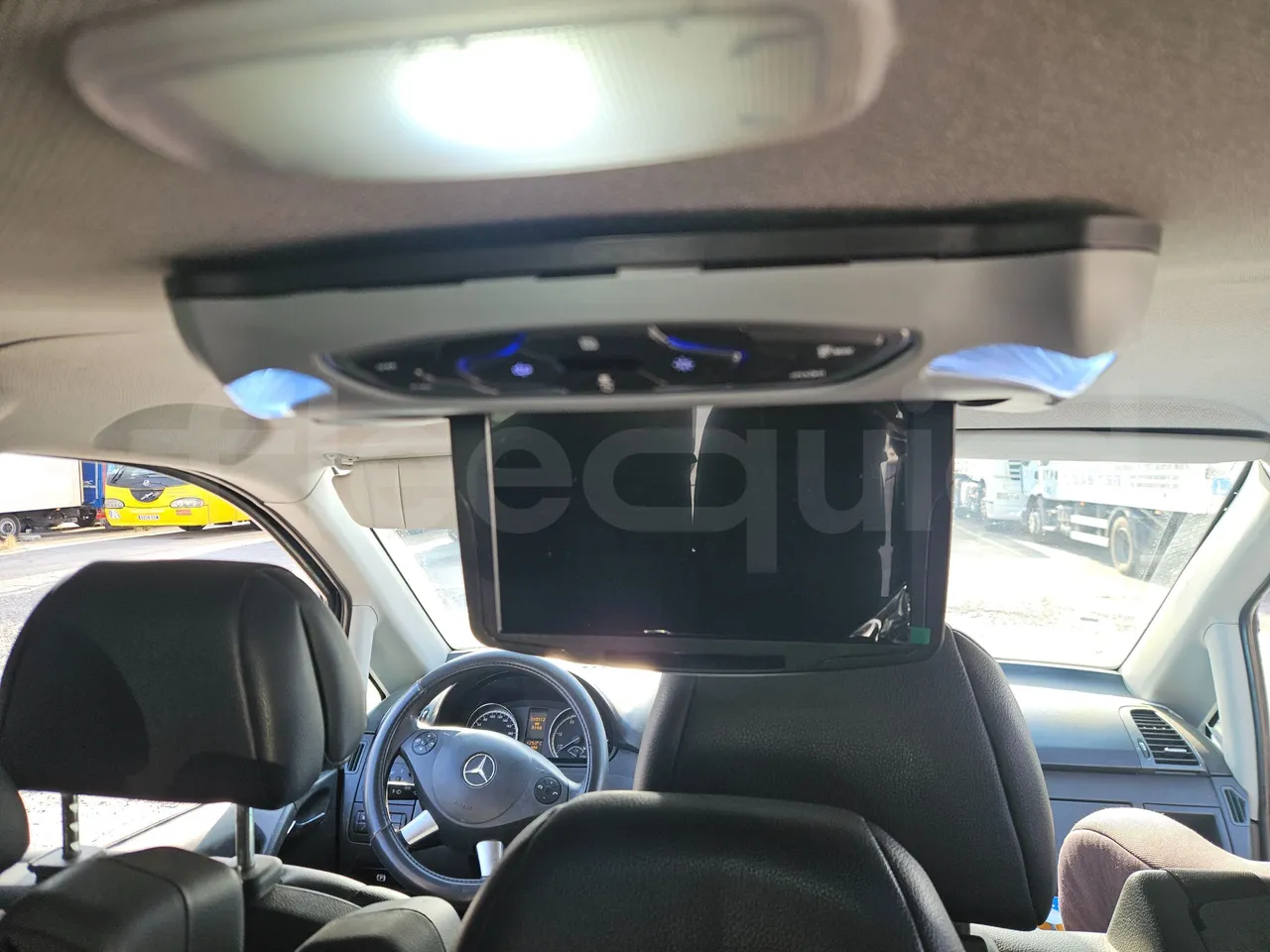 Mercedes-Benz Vito Tourer 116CDI - EUR6 - 120kW - 5.140m - monitor detail photo