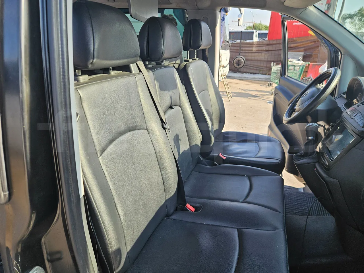 Mercedes-Benz Vito Tourer 116CDI - EUR6 - 120kW - 5.140m - hostess seat photo