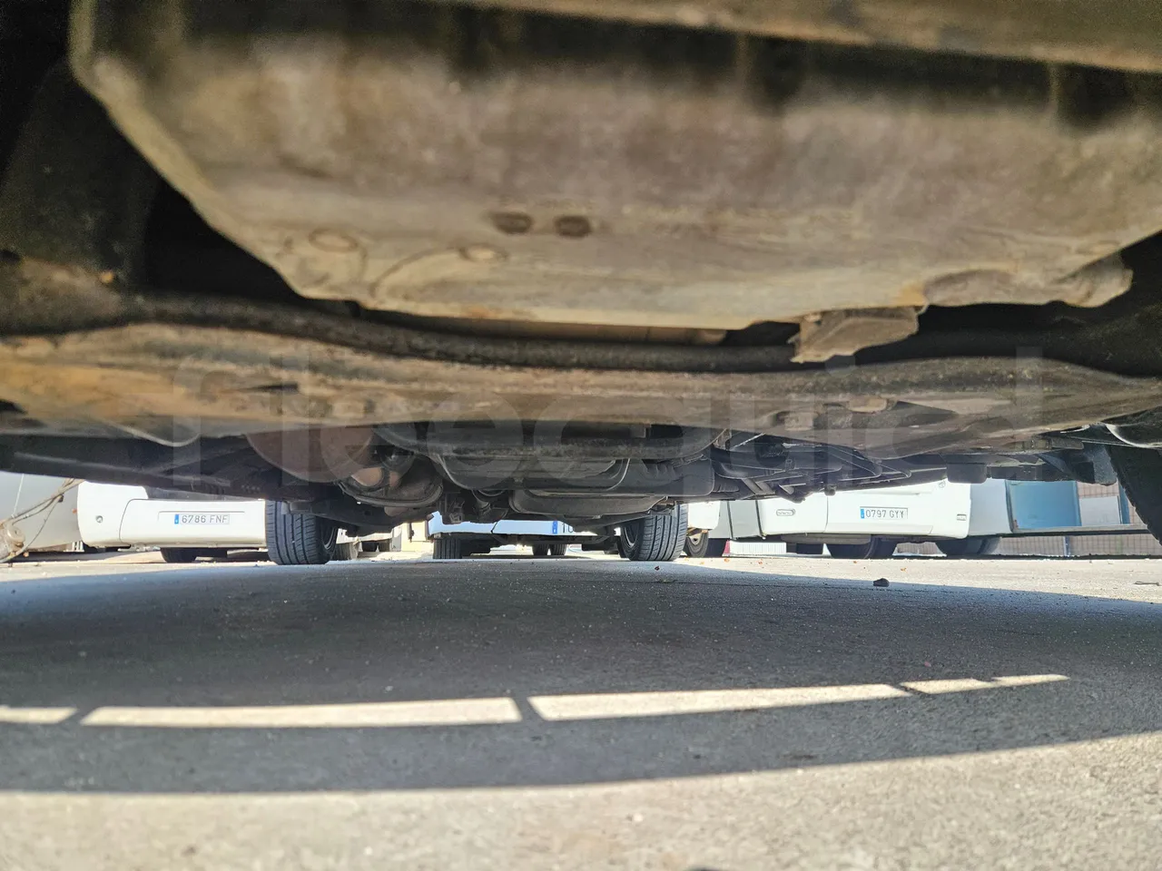 Mercedes-Benz Vito Tourer 116CDI - EUR6 - 120kW - 5.140m - front undercarriage from front