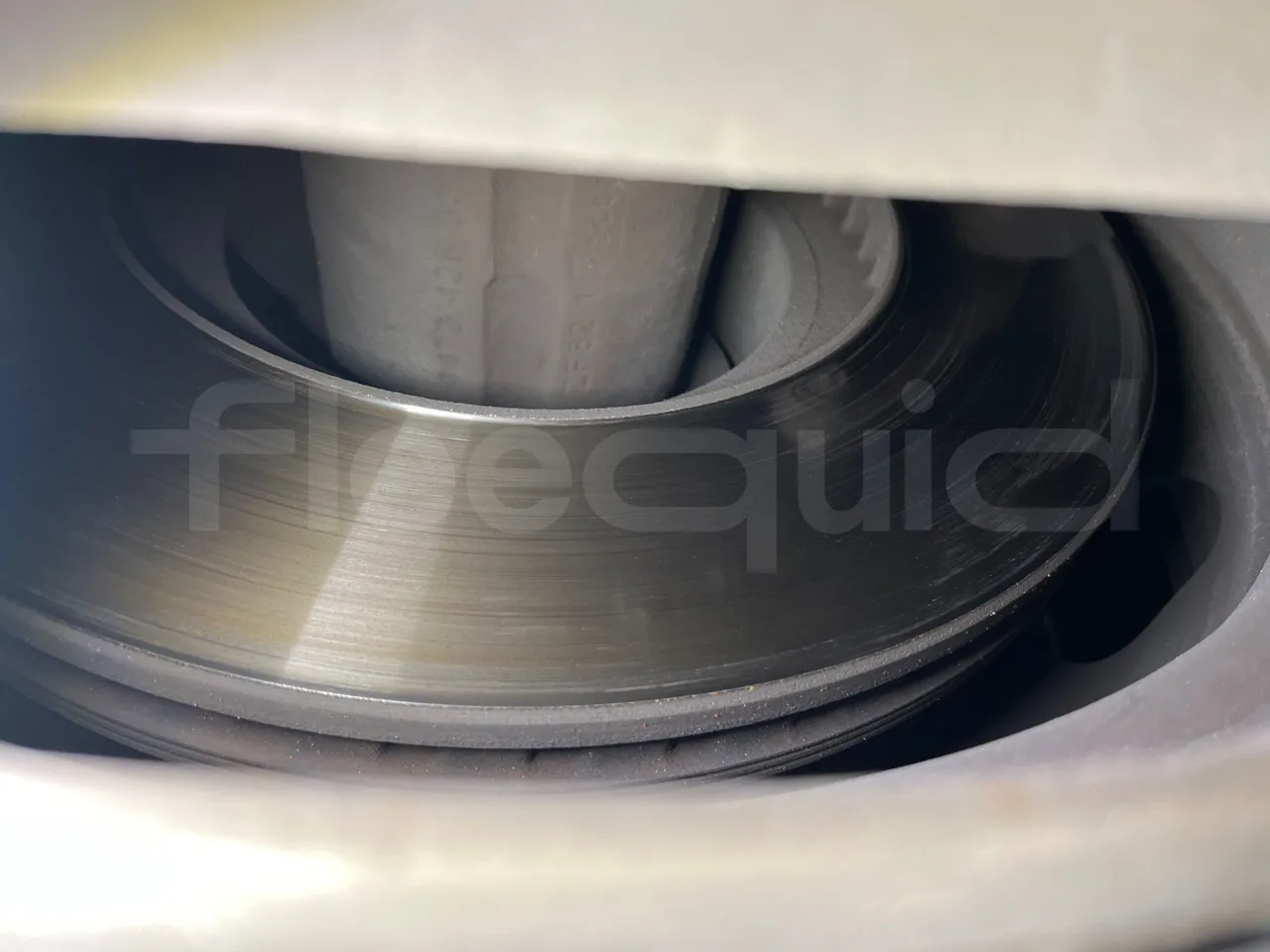 Mercedes-Benz O 530 5303/P - Euro 5 - 210 kW - 11.950 mt - axle 2 discs right