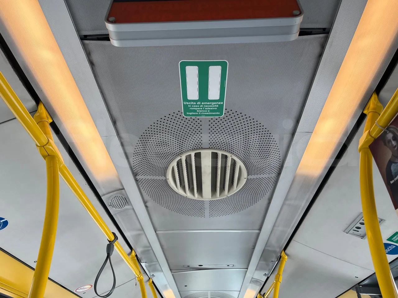 Mercedes-Benz O 530 5303/P - Euro 5 - 210 kW - 11.950 mt - roof hatch 2