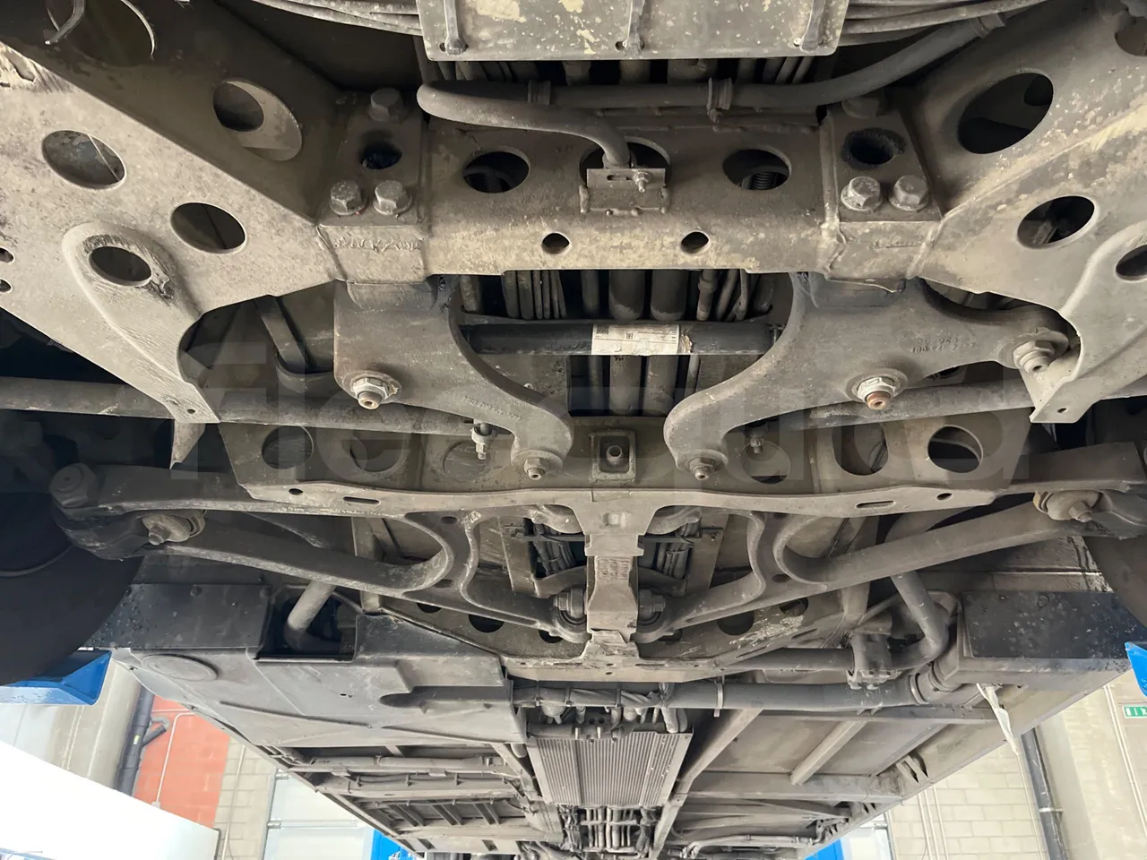 Mercedes-Benz O 530 5303/P - Euro 5 - 210 kW - 11.950 mt - front axle central