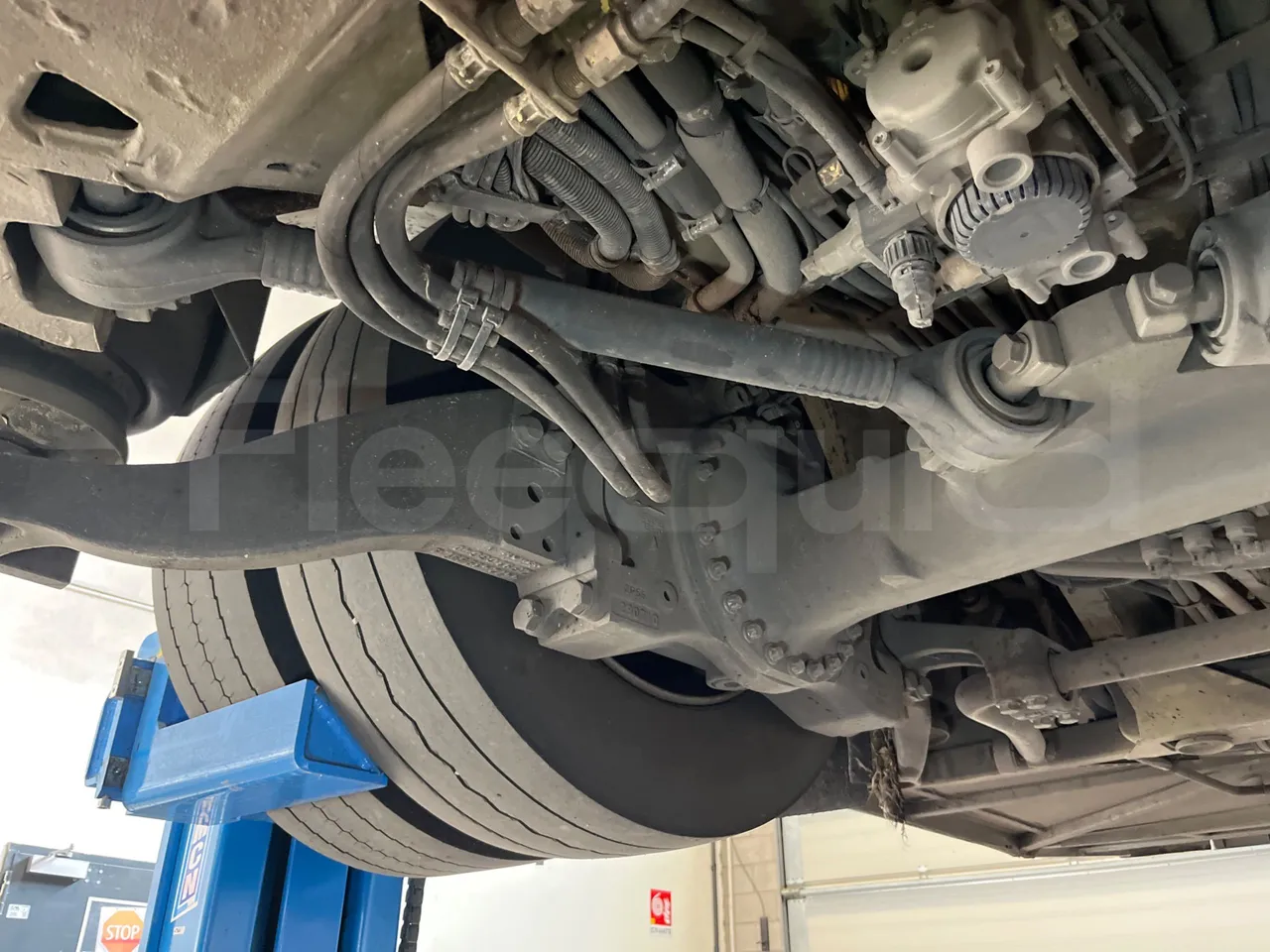 Mercedes-Benz O 530 5303/P - Euro 5 - 210 kW - 11.950 mt - axle 3 right side