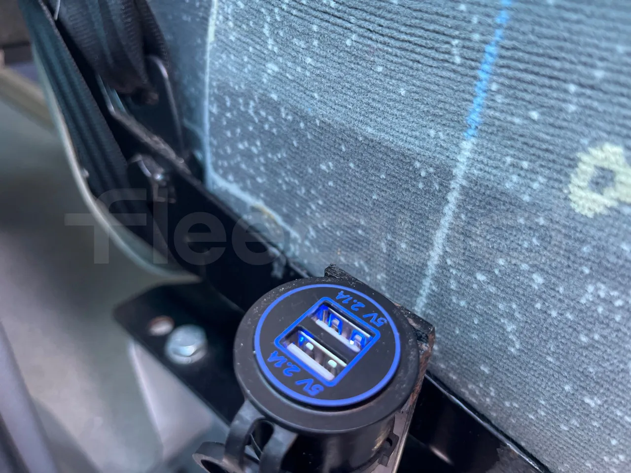 Ford Transit FBD -  Euro6 - 114kW - 6.704mt - usb charging detail