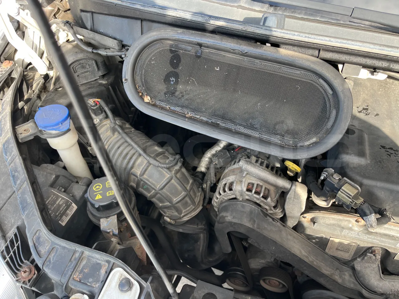 Ford Transit FBD -  Euro6 - 114kW - 6.704mt - air conditioning compressor