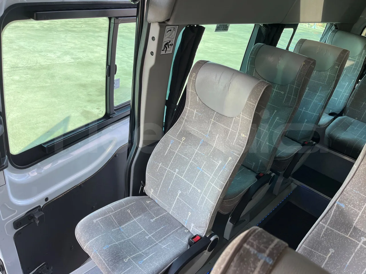 Ford Transit FBD -  Euro6 - 114kW - 6.704mt - single seat detail