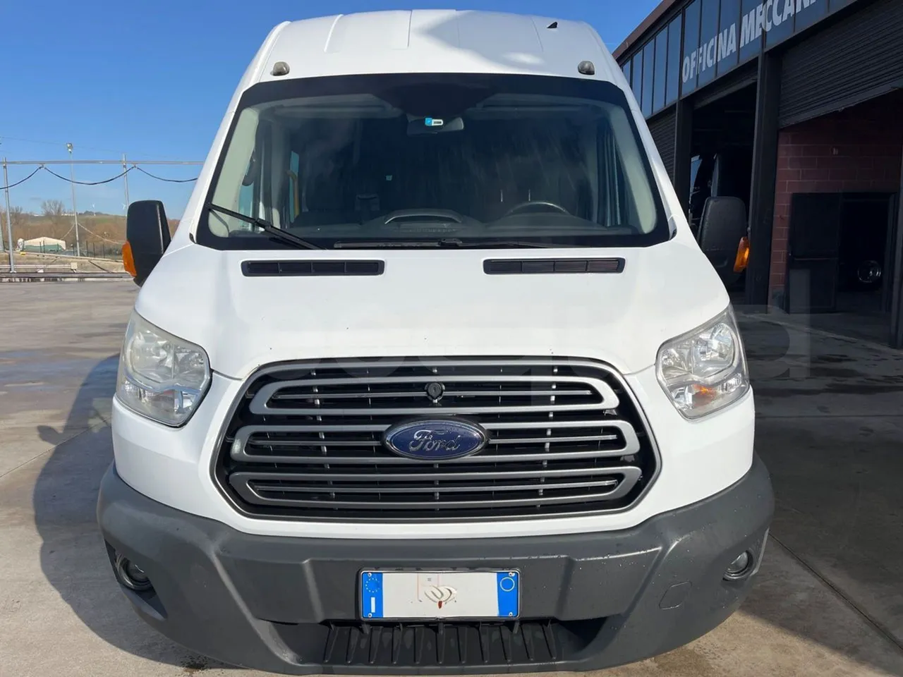 Ford Transit FBD -  Euro6 - 114kW - 6.704mt - front photo