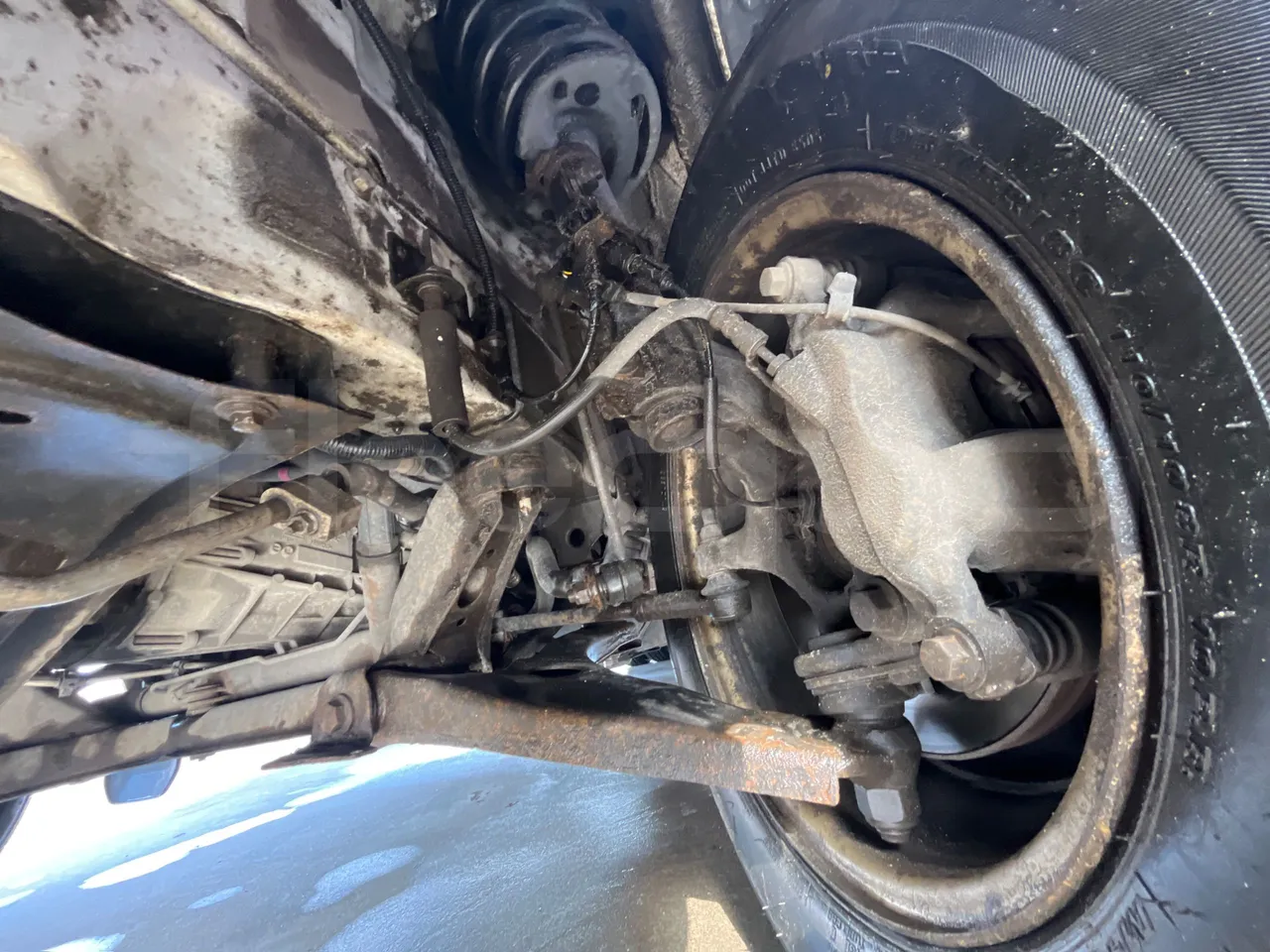 Ford Transit FBD -  Euro6 - 114kW - 6.704mt - front shock absorbers right