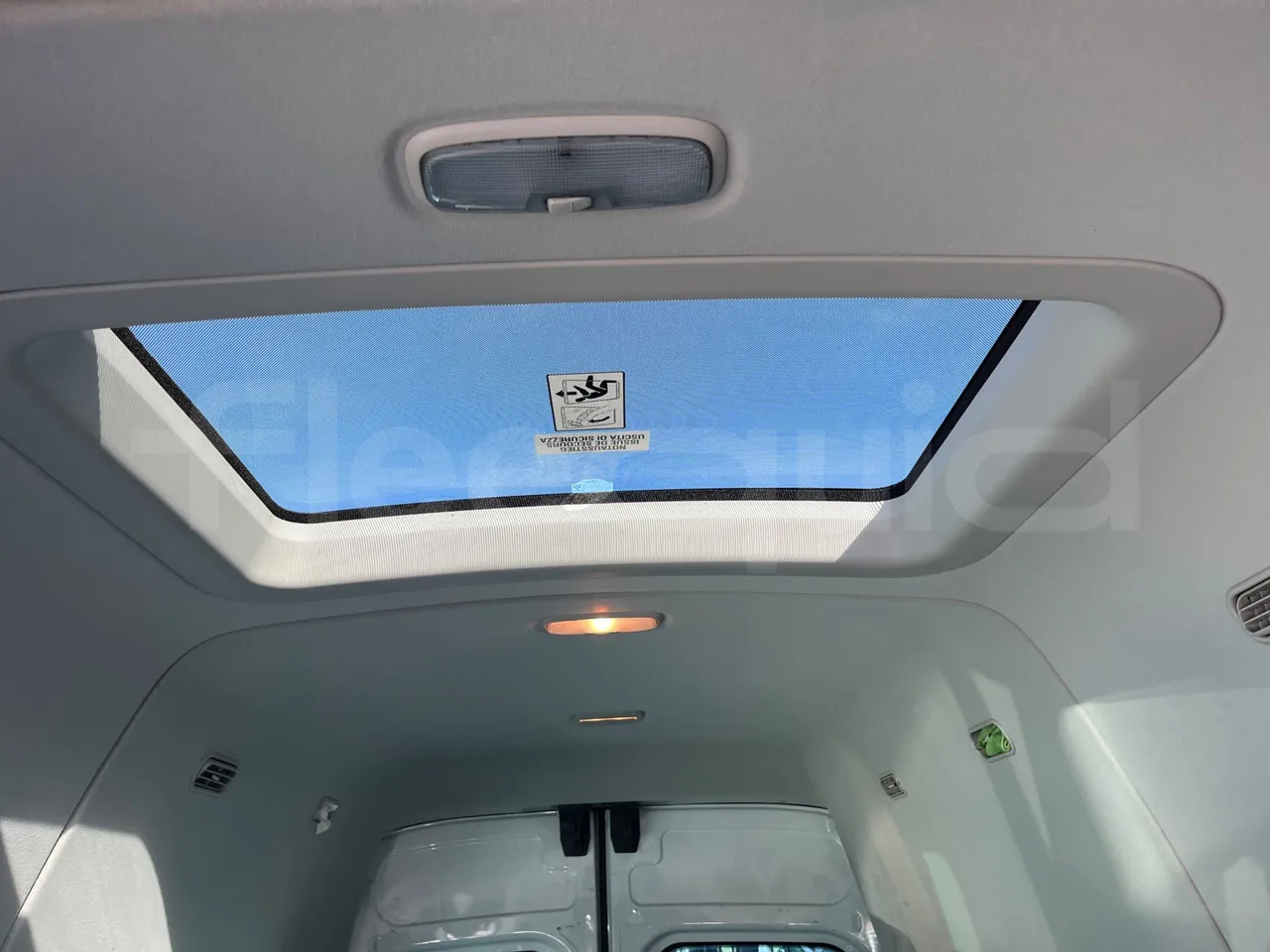 Ford Transit FBD -  Euro6 - 114kW - 6.704mt - roof hatch 1