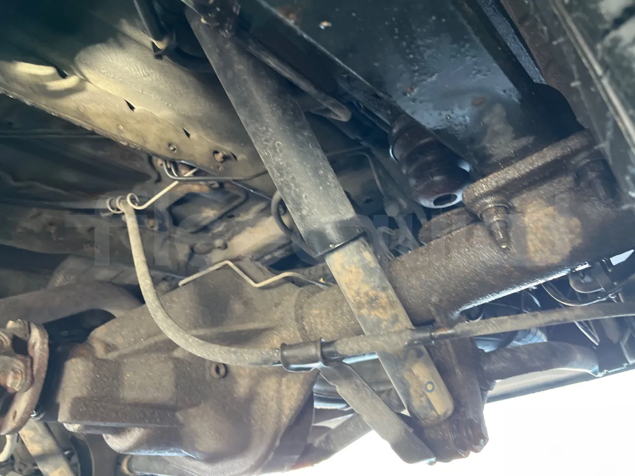 Ford Transit FBD -  Euro6 - 114kW - 6.704mt - axle 2 shock absorbers 2 left